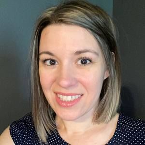 Meet your Posher, Courtney